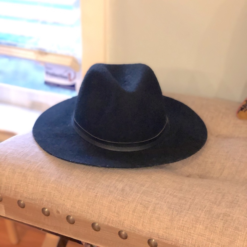 Ecote 100% wool brimmed hat